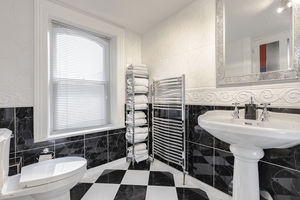 Photo 30- click for photo gallery